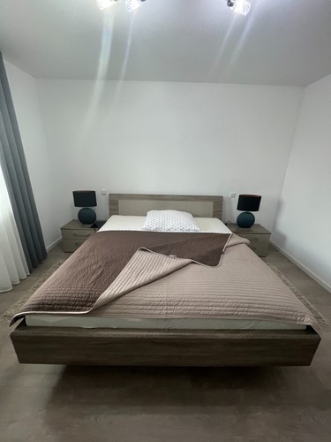 Schlafbett 180x200 von