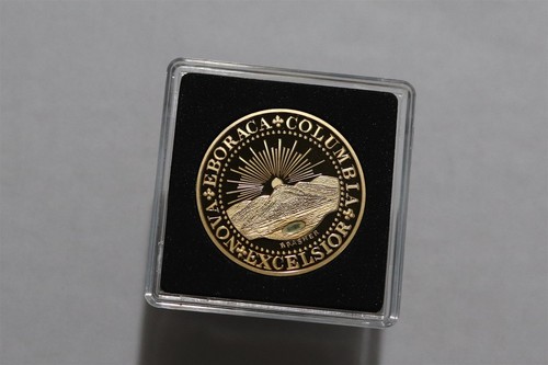 Usa gold plated - 🧭,