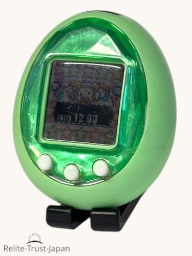 Bandai tamagotchi green - tamagotchi,