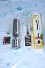 Elektrisches Salz- und Pfeffermühlen Set incl. 4 Batterien Edelstahl u. Licht