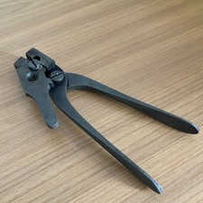 Vintage Single Cavity Round