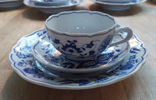 Teetasse mit Kuchenteller - Zwiebelmuster von Hutschenreuther - Teegedeck