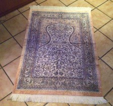 Feiner Gebetsteppich