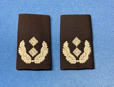 Rangschlaufen Schulterklappen