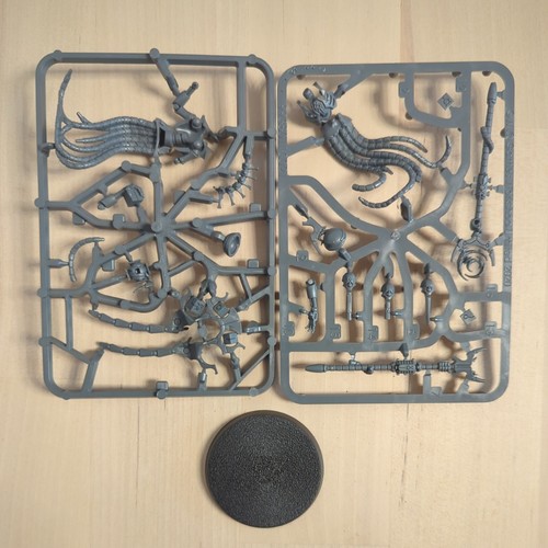Warhammer 40k necrons - warhammer,