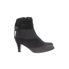 Pertti Palmroth, Stiefeletten