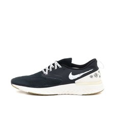 Nike Damen Epic React Flyknit Laufschuh Schwarz Weiß Edition Sneaker EU 44.5