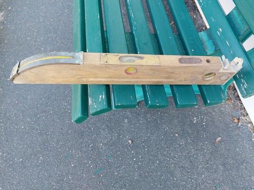 Antike wasserwaage aus holz - antike,