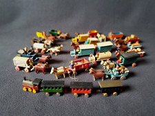 Alte Erzgebirge Fuhrwerke Eisenbahn  Autos aus Holz