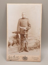 CDV um 1900 Militaria Landau Regiment Schwert Gürtel Schirmmütze Gehänge