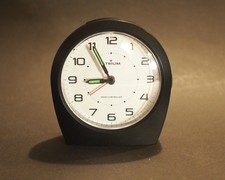 Funkwecker originalverp. techno line großes Ziffernblatt Leuchtzeiger Senioren