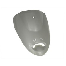 Silberfarbige Verkleidung oben