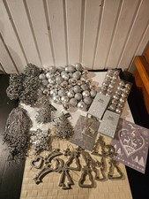 Deko Paket- Weihnachten - Silber,  Ü 70 Kugeln,  Deko, Geschenktüten  u.v.m