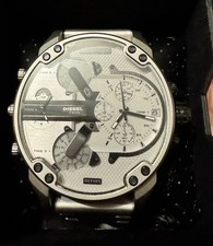 Diesel Mr. Daddy 2.0 DZ7421 57mm Silberes Edelstahlgehäuse Herren 