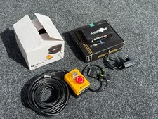 Cameo Luke 700 RGB Showlaser Set mit Interface, Notaus und Kabeln