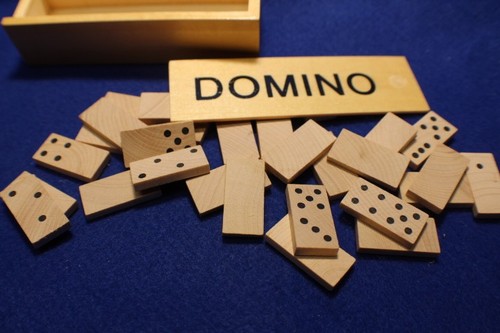 Domino brettspiel dominosteine - brettspiel,