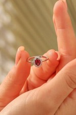 Natürlich Rot Rubin Und