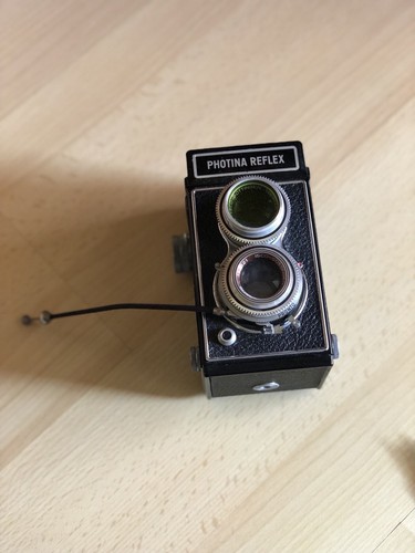 Photina reflex - photina,