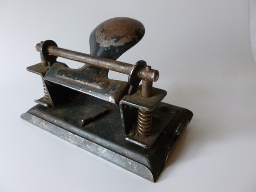 Antiker locher - antiker,