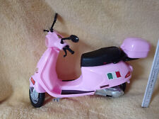 Barbie Vespa rosa Motorroller