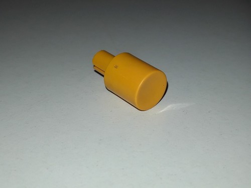 Druckknopf aus braun - druckknopf,