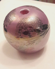 Irisierende kleine Vase