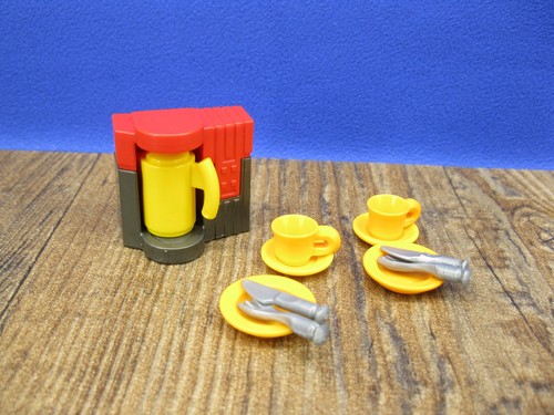 Kaffeemaschine mit geschirr - geschirr, &