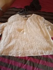 Wunderschöne, Spitzenbluse gefüttert! Shein Curve 2XLcremefarben