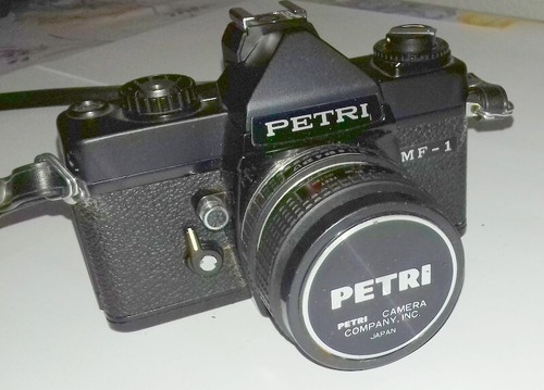Alte analoge kamera petri - alte, mf-1
