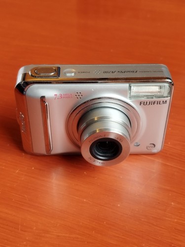 Fujifilm finepix 700 - a,