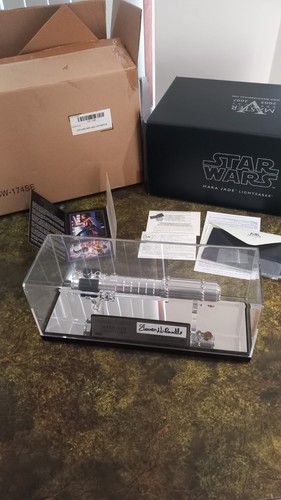 Master replicas mara jade - master,