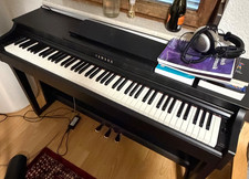 e piano yamaha clavinova