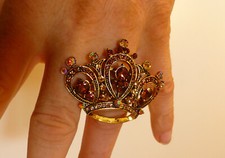 Adelskrone mit Steine - Ring oder Tuchhalter