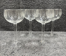4 schöne elegante Schnaps