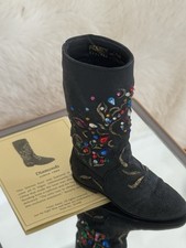 Just The Right Shoe 25340