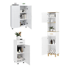 Badschrank mit Regal