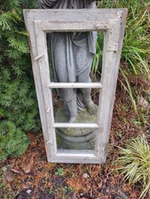 altes Holzfenster mit Rahmen, Sprossenfenster, Fenster, Dekoration