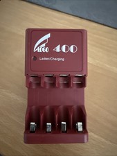 Logo 400 Batterie Ladegerät für Aaa und Aa Batterien