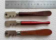 "Silberschnitt" - Glasschneider mit Holzgriff - Konvolut 3Stk. Alt. Antik.