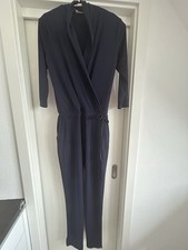 Dunkelblauer Overall