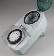 analoge Zeitschaltuhr Innen + Außen IP44 Drehschalter Kinderschutz 230V 3500W