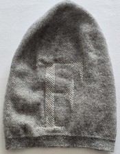 Elegante Damen-Mütze in grau