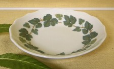 Hutschenreuther Maria Theresia Weinlaub - 1 Untertasse f. Kaffeetasse