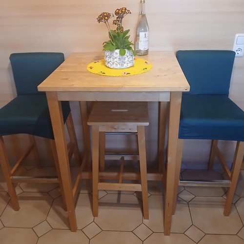 Bistroset bestehend aus tisch - bestehend,