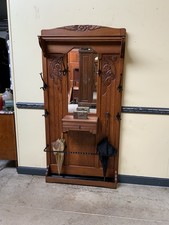 Antike Art Deco Garderobe mit