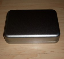 Designer Metalldose silber 155x110x35mm Blechdose Box Behälter Aufbewahrung Neu