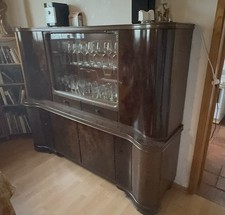 Buffetschrank 50er Jahre / vollständig massiv / aus der Wirtschaftswunderzeit