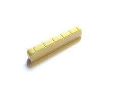 Klassik-Gitarren Sattel