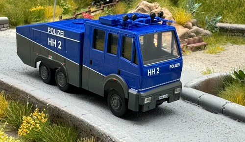 Mercedes benz wasserwerfer - mercedes-benz,