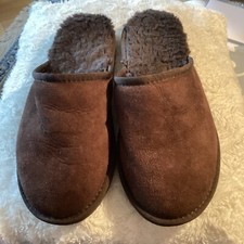 Lamm —Pelz ,Hausschuhe, Gr. 42 /43, dkl. Braun, 1 mal getragen,9,90 Euro